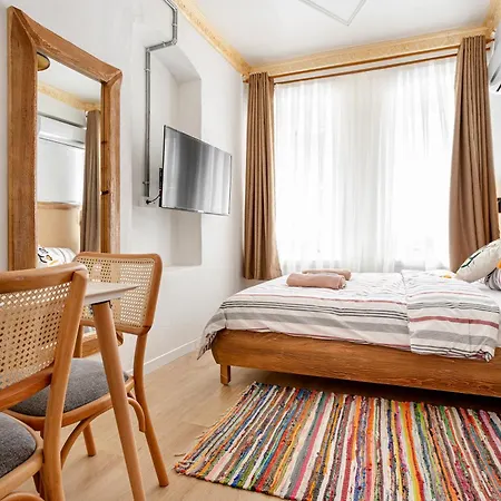 Armel Homes Galata