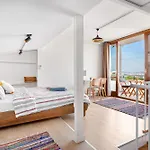 Armel Homes Galata