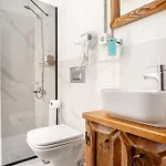 Armel Homes Galata