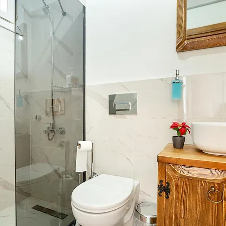 Ξενοδοχείο με διαμερίσματα Armel Homes Galata