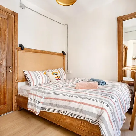 Armel Homes Galata מלון דירות 3*