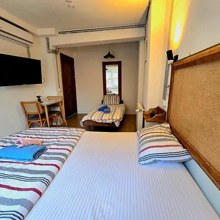 Armel Homes Galata מלון דירות
