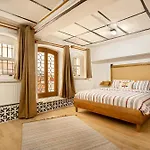 Apartahotel Armel Homes Galata