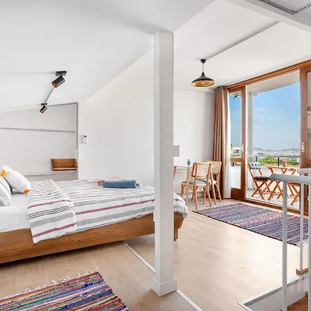 Armel Homes Galata